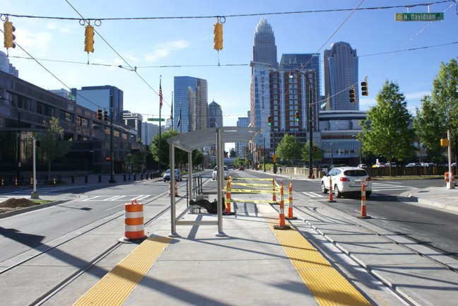 20150429_gold_line_900x600