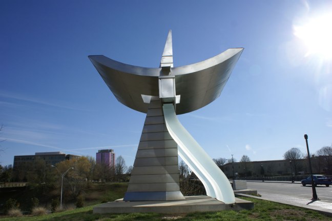 20150512_uptown_sculpture_900x600_edited-1