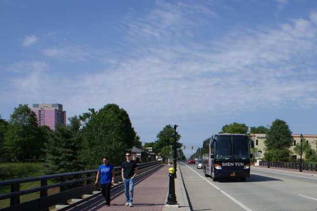 20150508_shen_yun_900x600