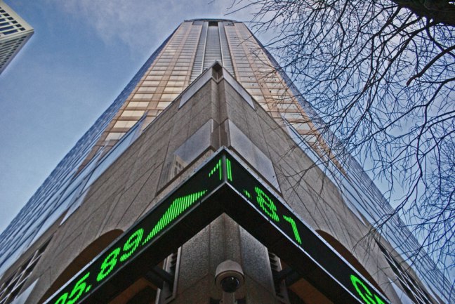 20150319_stock_ticker_900x600
